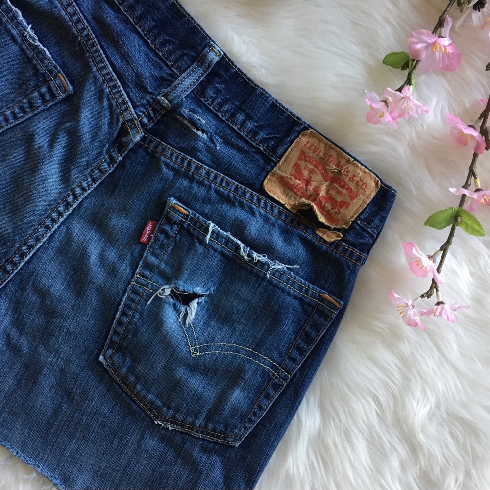 Levi’s 514 Vintage Distressed Jean Shorts Size 33